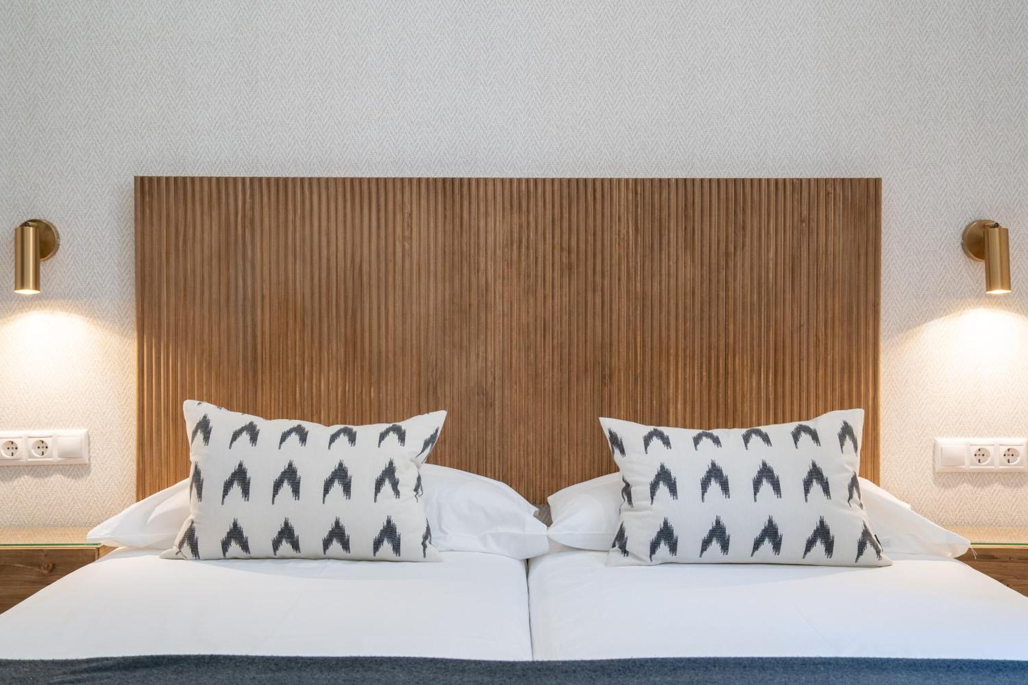 La Siesta De Picasso, Malaga